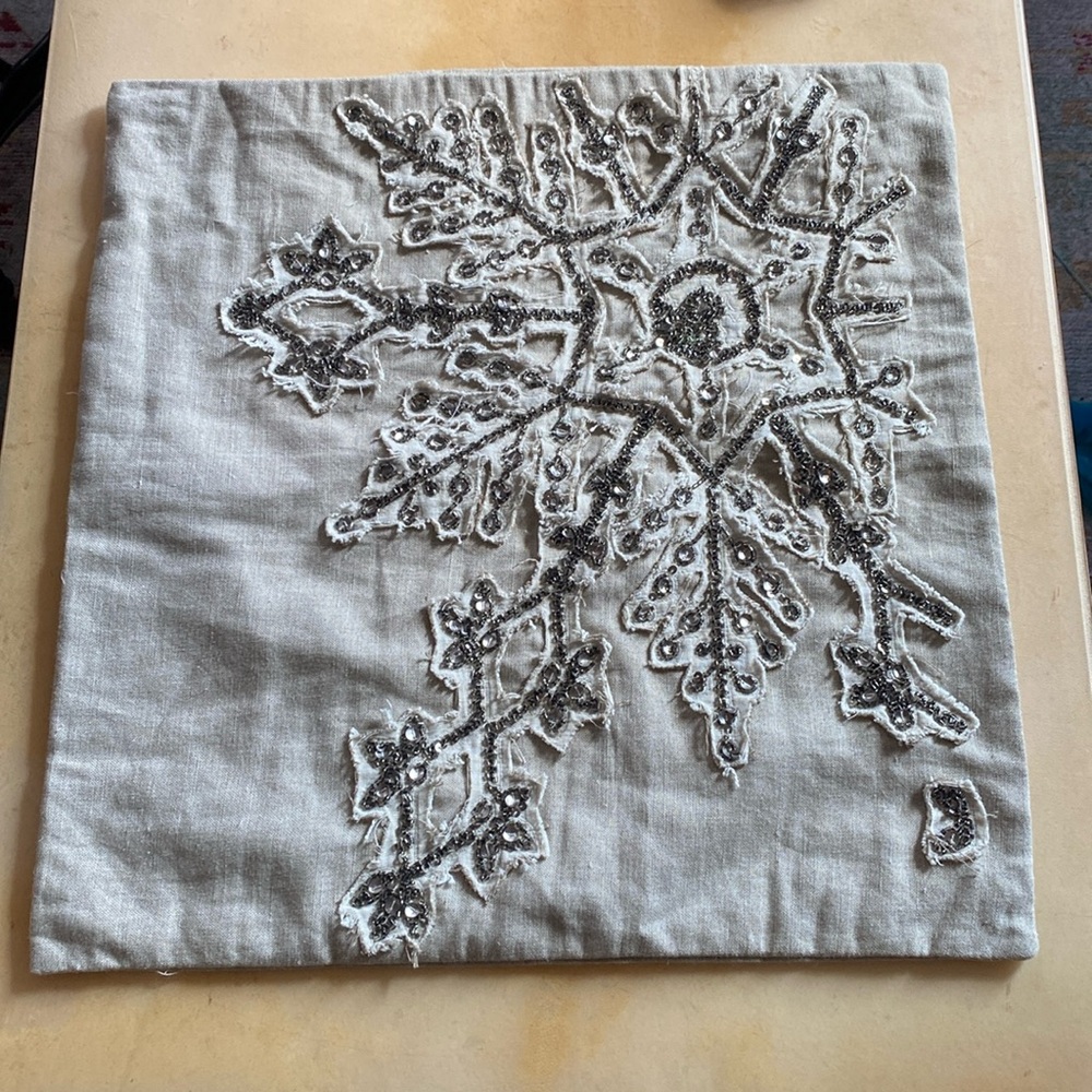 Pottery Barn Sparkle Beaded Snowflake Pillow Cover 18" Square Cotton Canvas - Picture 3 of 10